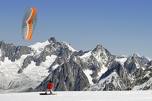 SnowKiting in the mountains